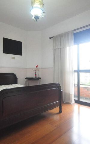 Apartamento à venda com 213m², 4 quartos e 3 vagassuíte 2