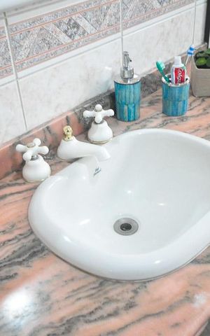 Apartamento à venda com 213m², 4 quartos e 3 vagasdetalhe do banheiro suíte 2
