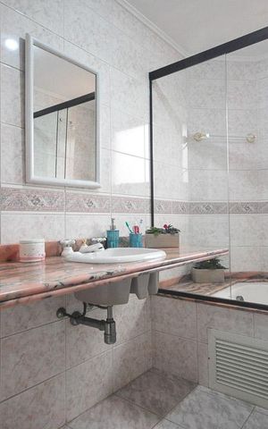 Apartamento à venda com 213m², 4 quartos e 3 vagasbanheiro suíte 2