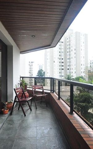Apartamento à venda com 213m², 4 quartos e 3 vagasvaranda