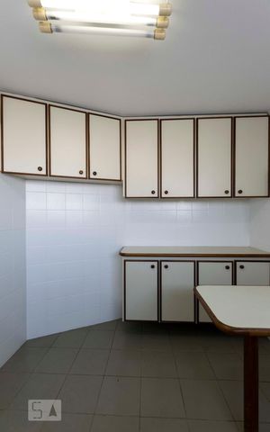 Apartamento para alugar com 101m², 3 quartos e 2 vagasCozinha (Armários)