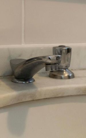 Apartamento para alugar com 101m², 3 quartos e 2 vagasBanheiro social (Torneira)