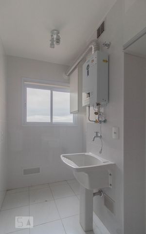 Apartamento à venda com 68m², 2 quartos e 1 vaga Apartamento à venda com 68m², 2 quartos e 1 vagaArea de Serviço
