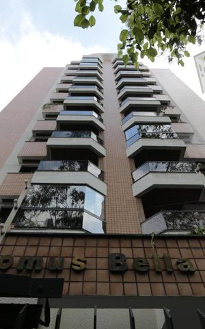 Apartamento à venda com 80m², 2 quartos e 2 vagasfachada