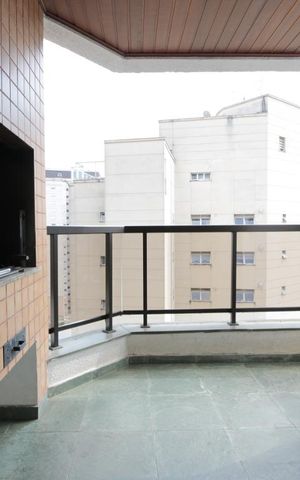 Apartamento à venda com 80m², 2 quartos e 2 vagasvaranda
