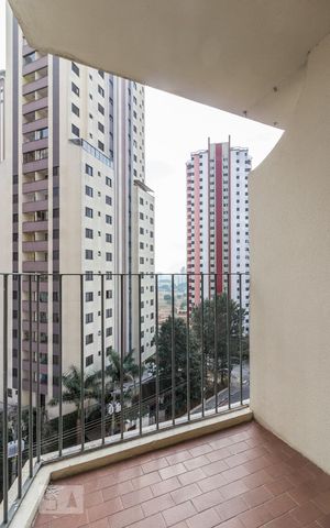 Apartamento à venda com 75m², 3 quartos e 1 vaga Apartamento à venda com 75m², 3 quartos e 1 vagaVaranda