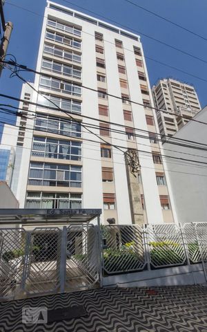 Apartamento à venda com 210m², 3 quartos e 2 vagasFachada