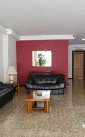 Apartamento à venda com 210m², 3 quartos e 2 vagasHall de entrada