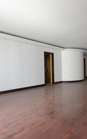 Apartamento à venda com 210m², 3 quartos e 2 vagasSala