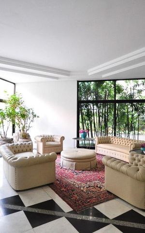 Apartamento à venda com 380m², 4 quartos e 6 vagashall social