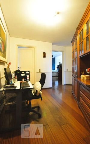 Apartamento à venda com 380m², 4 quartos e 6 vagasescritório