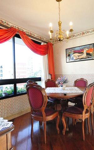 Apartamento à venda com 380m², 4 quartos e 6 vagassala de almoço