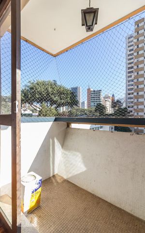 Apartamento para alugar com 85m², 2 quartos e sem vaga Apartamento para alugar com 85m², 2 quartos e sem vagaVaranda