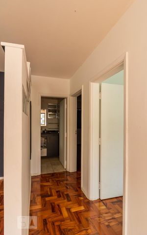 Apartamento para alugar com 85m², 2 quartos e sem vaga Apartamento para alugar com 85m², 2 quartos e sem vagaHall