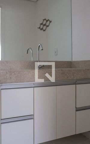 Apartamento para alugar com 95m², 2 quartos e 2 vagas Apartamento para alugar com 95m², 2 quartos e 2 vagasBanheiro da Suíte 2