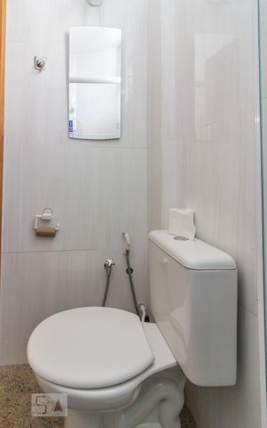Studio à venda com 20m², 1 quarto e sem vaga Studio à venda com 20m², 1 quarto e sem vagaBanheiro