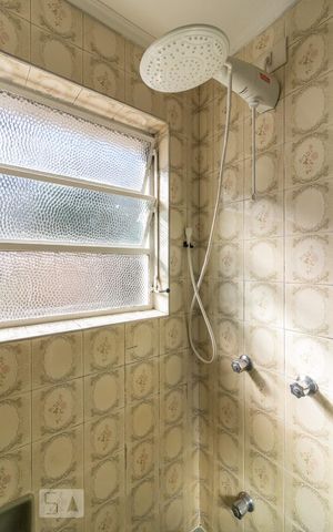Apartamento para alugar com 100m², 2 quartos e 1 vaga Apartamento para alugar com 100m², 2 quartos e 1 vagaBanheiro