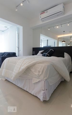 Apartamento para alugar com 35m², 1 quarto e 1 vagaQuarto