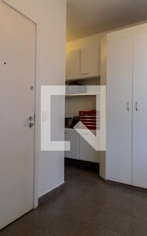 Apartamento à venda com 270m², 4 quartos e 4 vagas Apartamento à venda com 270m², 4 quartos e 4 vagasÁrea de Serviço