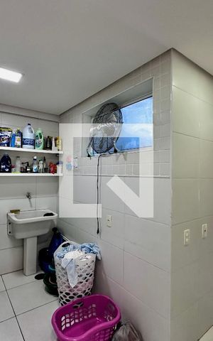 Casa de condomínio à venda com 399m², 4 quartos e 5 vagas Casa de condomínio à venda com 399m², 4 quartos e 5 vagasÁrea de Serviço