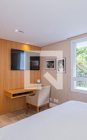 Casa de condomínio à venda com 399m², 4 quartos e 5 vagas Casa de condomínio à venda com 399m², 4 quartos e 5 vagasSuíte 1