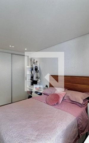 Casa de condomínio à venda com 399m², 4 quartos e 5 vagas Casa de condomínio à venda com 399m², 4 quartos e 5 vagasSuíte 2