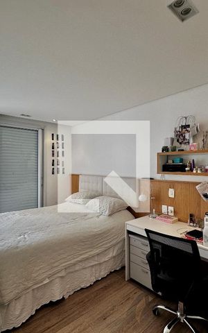 Casa de condomínio à venda com 399m², 4 quartos e 5 vagas Casa de condomínio à venda com 399m², 4 quartos e 5 vagasSuíte 3