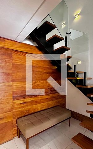 Casa de condomínio à venda com 399m², 4 quartos e 5 vagas Casa de condomínio à venda com 399m², 4 quartos e 5 vagasEntrada Casa