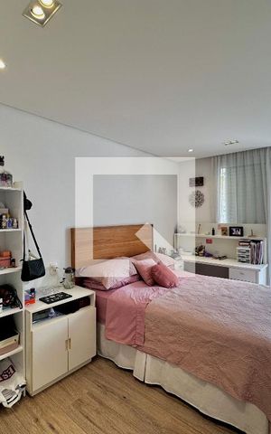 Casa de condomínio à venda com 399m², 4 quartos e 5 vagas Casa de condomínio à venda com 399m², 4 quartos e 5 vagasSuíte 2