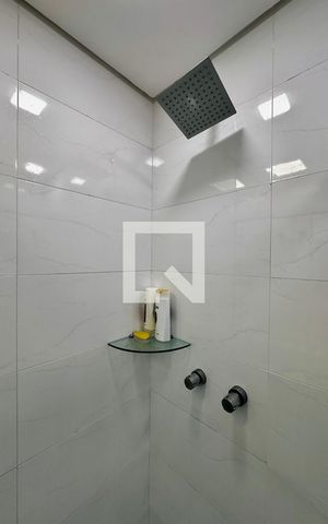Casa de condomínio à venda com 399m², 4 quartos e 5 vagas Casa de condomínio à venda com 399m², 4 quartos e 5 vagasBanheiro Suíte 3