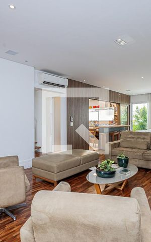 Casa de condomínio à venda com 399m², 4 quartos e 5 vagas Casa de condomínio à venda com 399m², 4 quartos e 5 vagasSala
