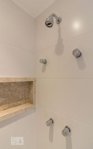 Apartamento à venda com 141m², 2 quartos e 2 vagas Apartamento à venda com 141m², 2 quartos e 2 vagasBanheiro