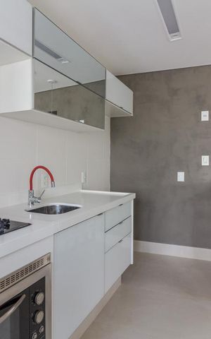 Apartamento à venda com 141m², 2 quartos e 2 vagas Apartamento à venda com 141m², 2 quartos e 2 vagasCozinha