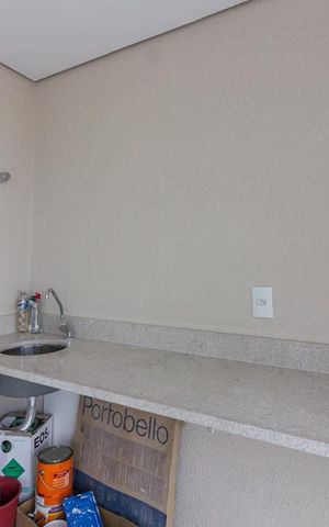 Apartamento à venda com 141m², 2 quartos e 2 vagas Apartamento à venda com 141m², 2 quartos e 2 vagasVaranda gourmet
