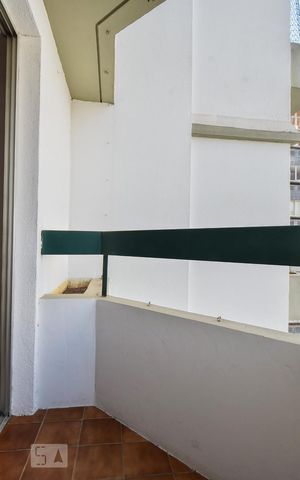 Apartamento para alugar com 70m², 2 quartos e 1 vagaVaranda