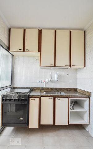 Apartamento para alugar com 70m², 2 quartos e 1 vagaCozinha