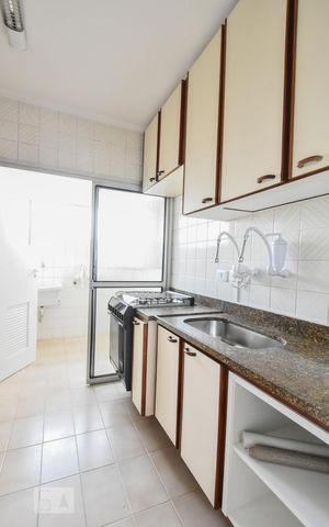 Apartamento para alugar com 70m², 2 quartos e 1 vagaCozinha