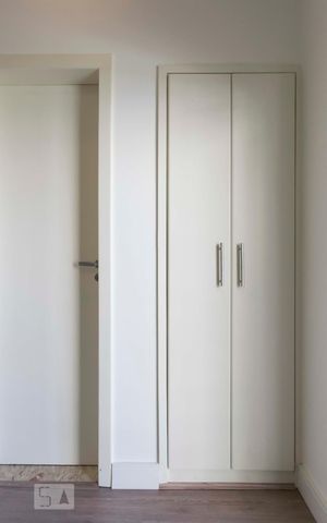 Studio para alugar com 28m², 1 quarto e sem vagaKitnet (Armários)