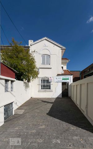 Casa para alugar com 180m², 3 quartos e 1 vagaFachada