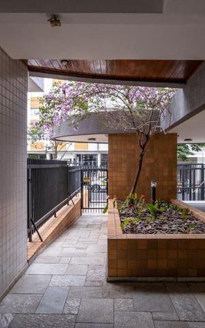Apartamento para alugar com 74m², 2 quartos e 2 vagasPortaria