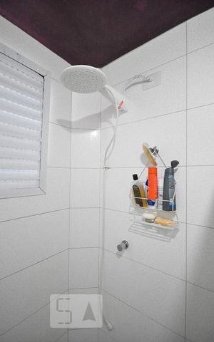 Apartamento à venda com 85m², 2 quartos e sem vagadetalhe do banheiro
