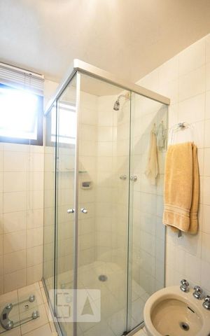Apartamento à venda com 86m², 3 quartos e 2 vagasdetalhe do banheiro