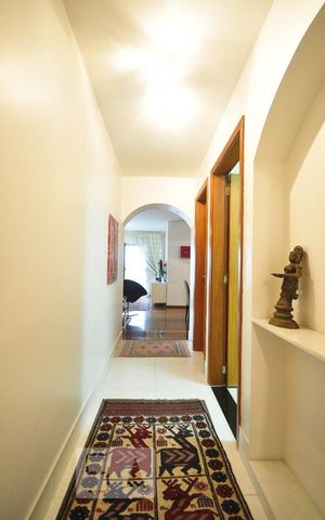 Apartamento à venda com 86m², 3 quartos e 2 vagascorredor