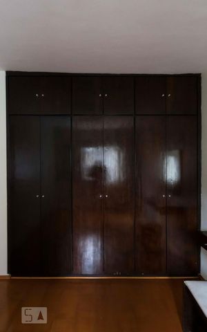 Apartamento para alugar com 61m², 1 quarto e sem vagaQuarto (Armários)