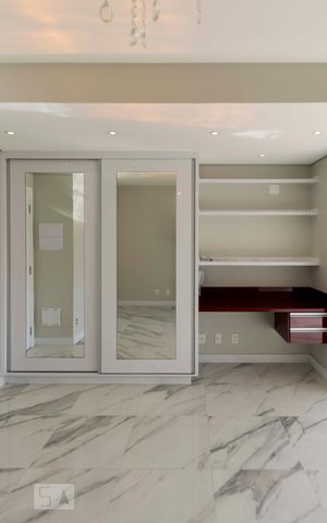 Studio para alugar com 33m², 1 quarto e 1 vagaStudio (Armários)