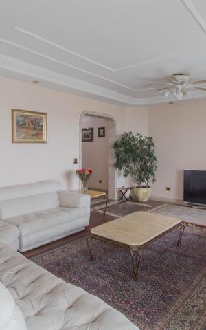 Apartamento para alugar com 280m², 4 quartos e 3 vagas Apartamento para alugar com 280m², 4 quartos e 3 vagasSala