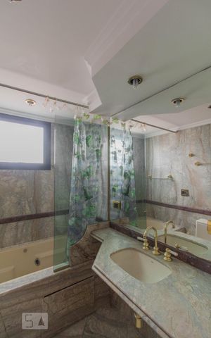 Apartamento para alugar com 280m², 4 quartos e 3 vagas Apartamento para alugar com 280m², 4 quartos e 3 vagasBanheiro Suite 2