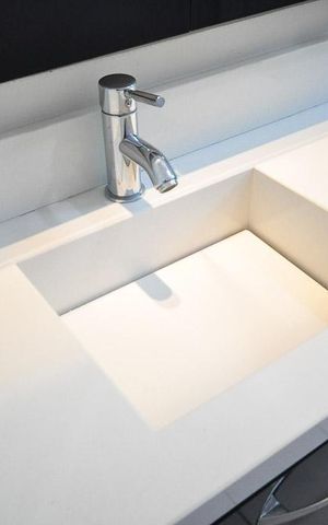 Apartamento à venda com 85m², 2 quartos e 2 vagasdetalhe do banheiro suíte 2