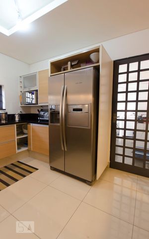 Casa à venda com 240m², 3 quartos e 1 vagaCozinha