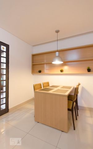 Casa à venda com 240m², 3 quartos e 1 vagaCozinha